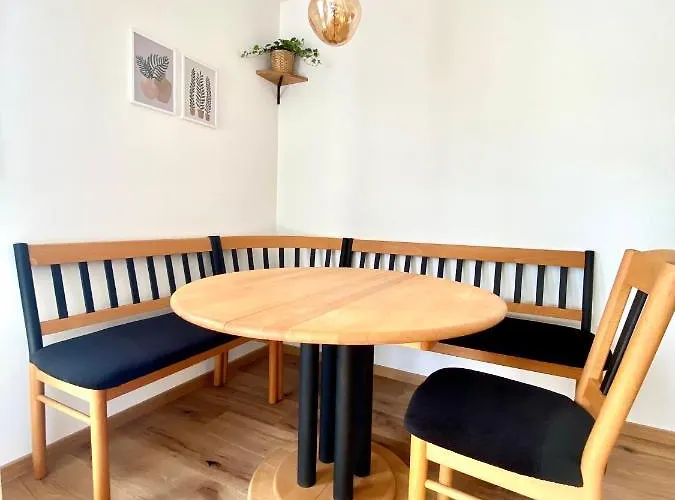 Butler Family & Friends Mit Hund Lägenhet *