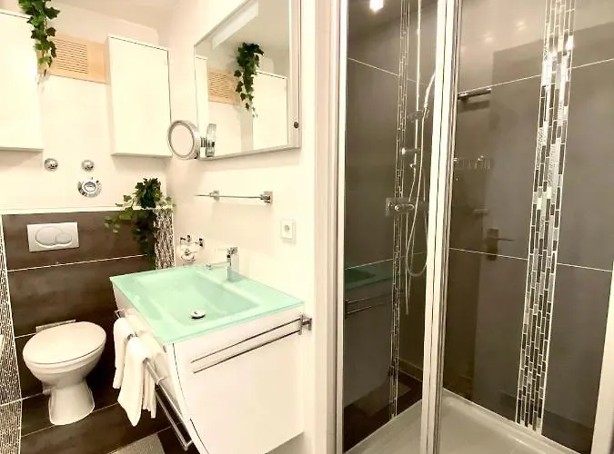 Butler Family & Friends Mit Hund